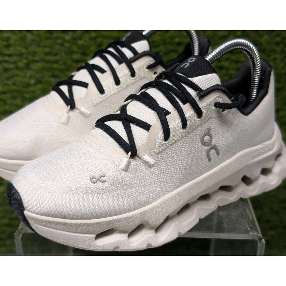 ON Cloud Running Brand Cloud Cloudtilt Pearl/Ice Zendaya Women's Shoes Size 7